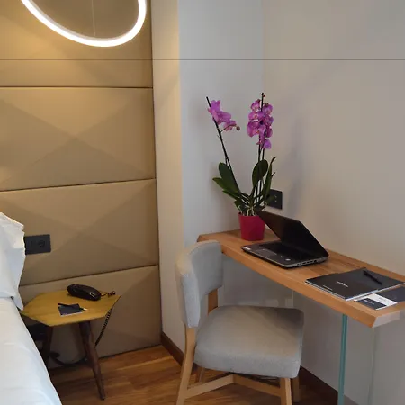 Hotell Sb Glow 4 Sup