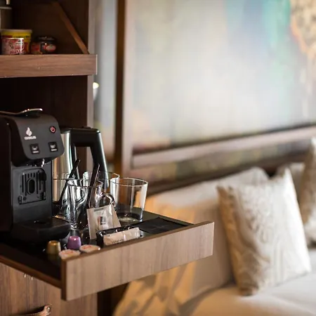 Sb Glow 4 Sup Ξενοδοχείο