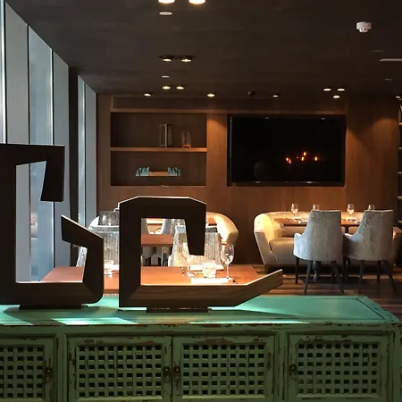 Sb Glow 4 Sup Ξενοδοχείο