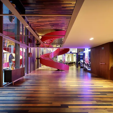 Sb Glow 4 Sup 4* Barcelona