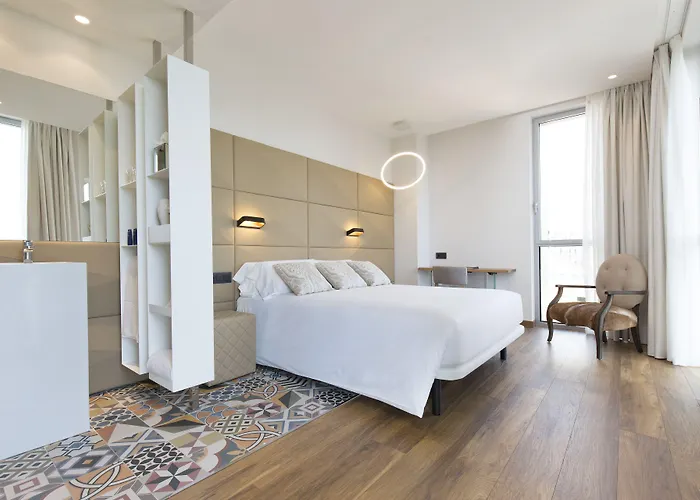 Sb Glow 4 Sup Szálloda