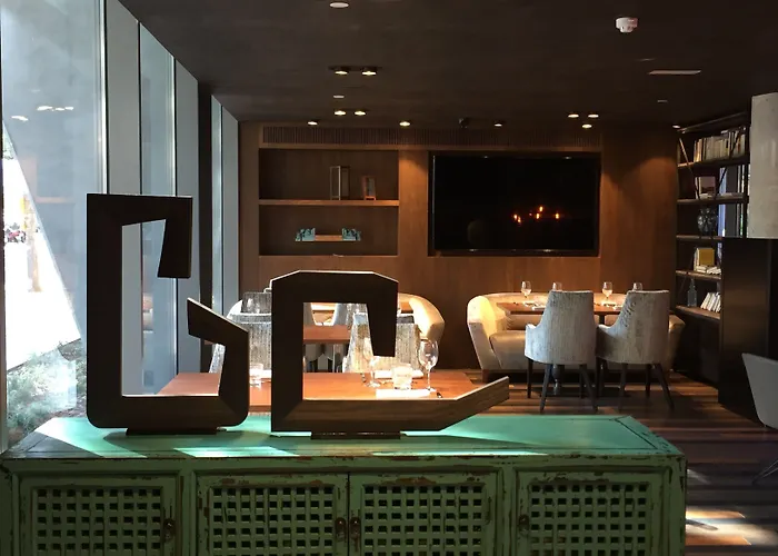 Sb Glow 4 Sup Szálloda