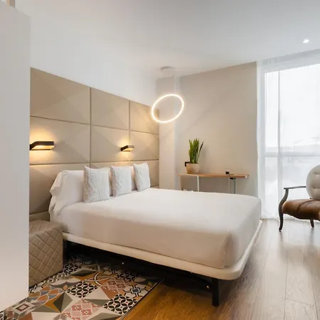 Sb Glow 4 Sup 4* Barcelona